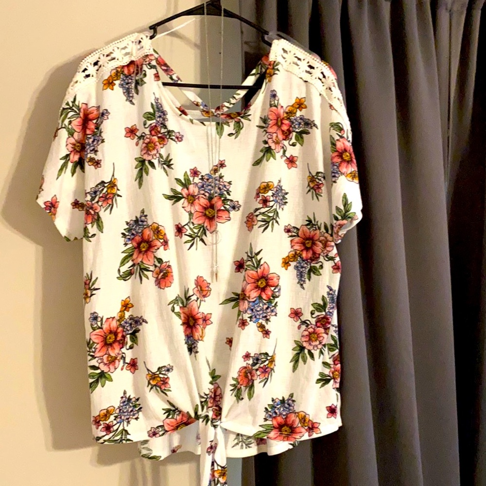 IZ Byer Blouse